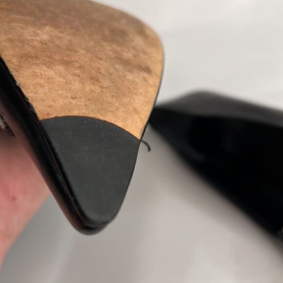 Vero VE Black Leather Pumps with fringe buckle - Picture 10 of 13